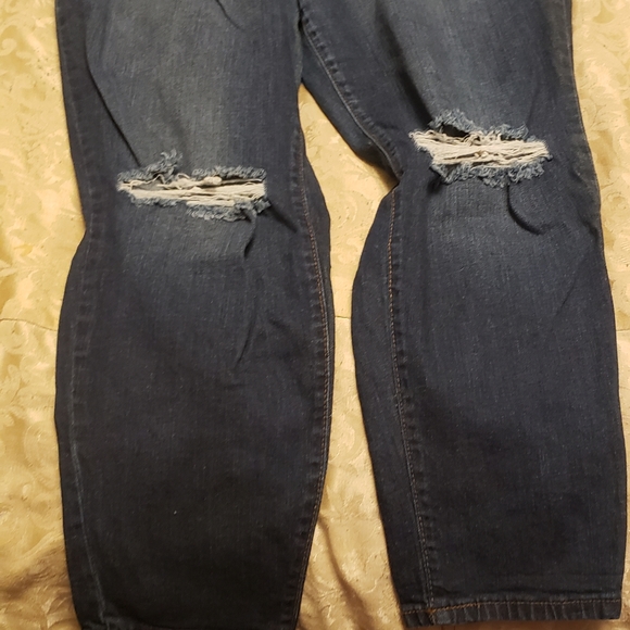 Jeans - Picture 4 of 4